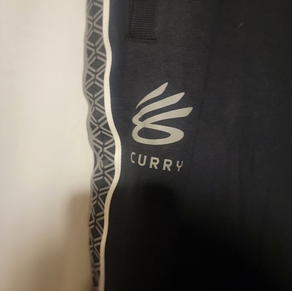 Under Armour UA Curry Fleece Joggers Men's Size XXL Black/Concrete Sweatpants - Picture 6 of 8
